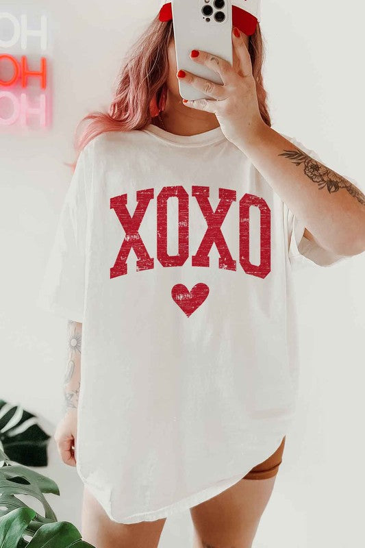 XOXO Oversized Graphic Tee