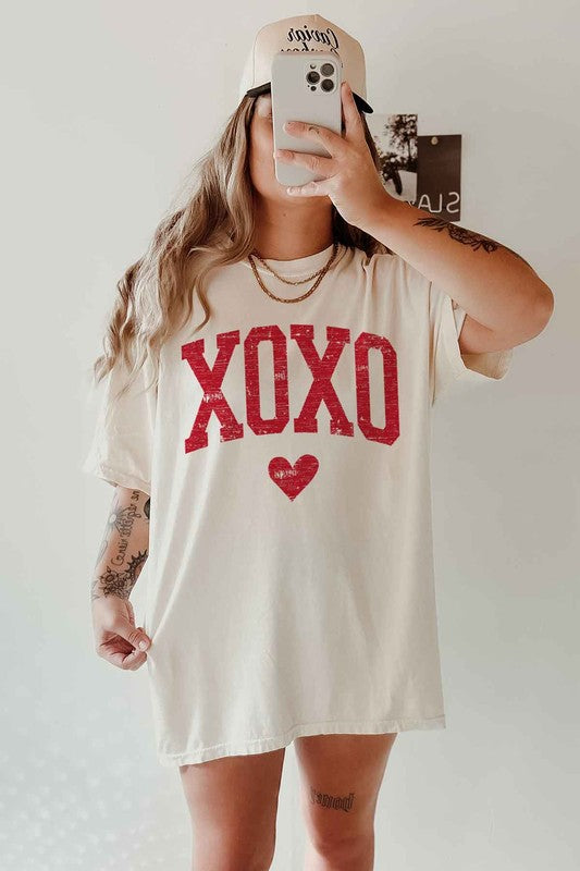 XOXO Oversized Graphic Tee